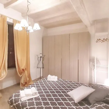 Casa Flo', Next To The Reggia With Car Park 아파트 베나리아 리알레