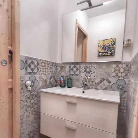 Casa Flo', Next To The Reggia With Car Park דירה ונאריה ריאלה