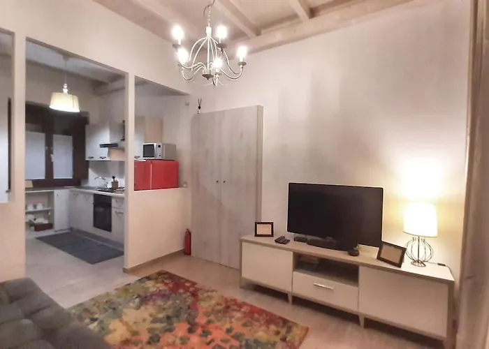 Casa Flo', Next To The Reggia With Car Park * فيناريا ريالي