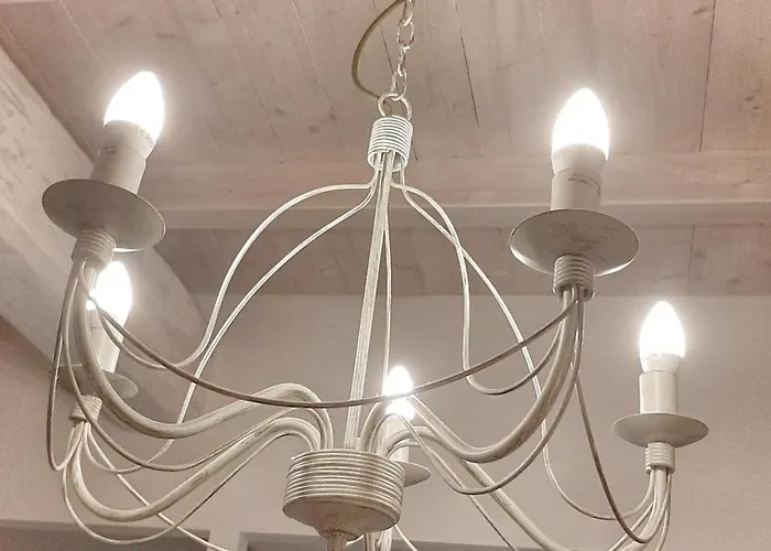 Appartamento Casa Flo', Next To The Reggia With Car Park