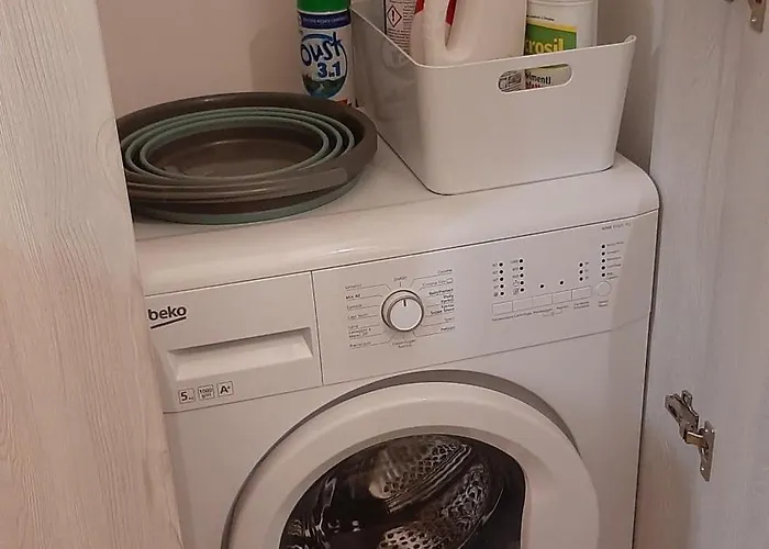 Casa Flo', Next To The Reggia With Car Park Appartamento